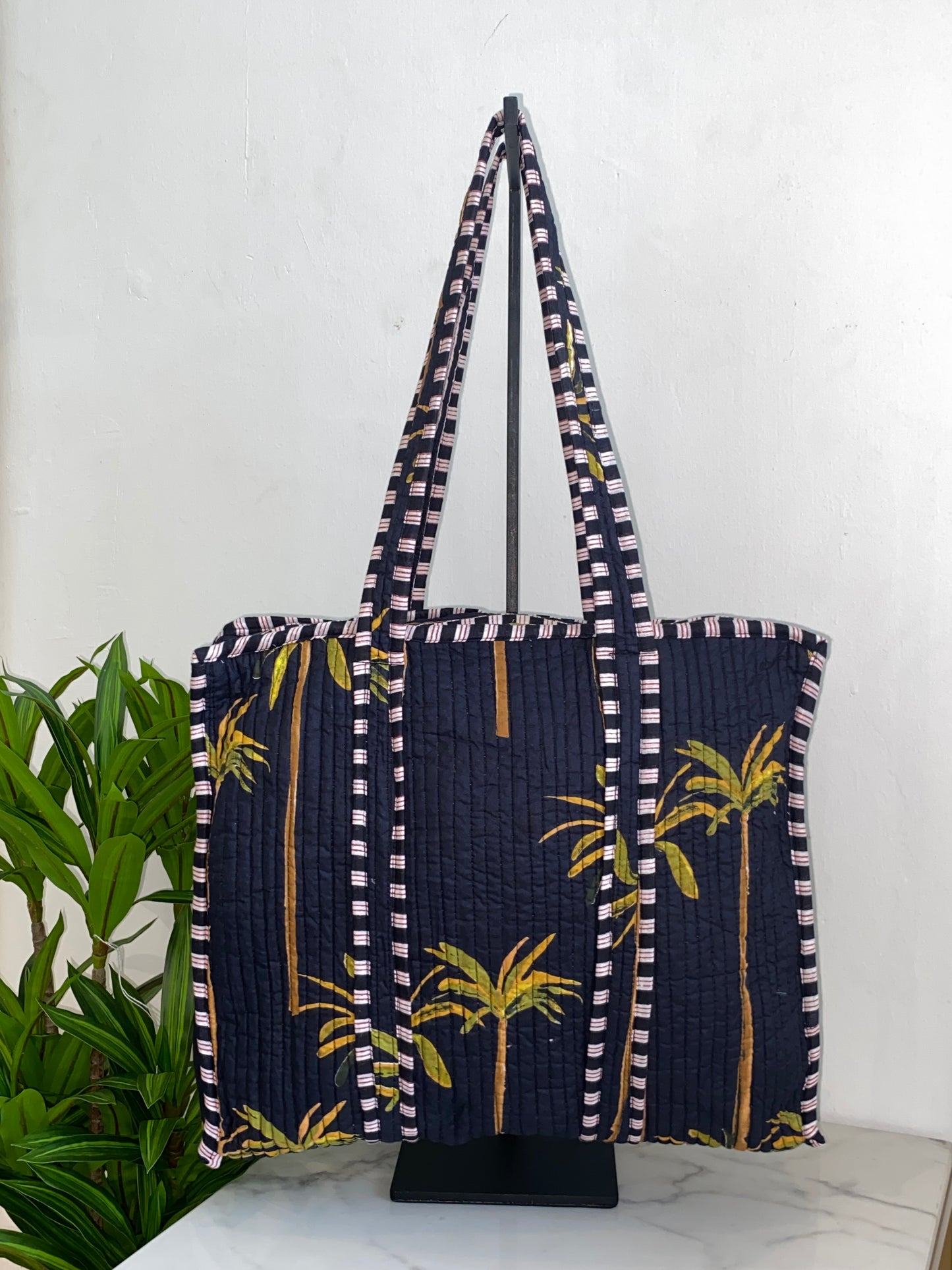 Cotton Fabric Tote w/ Zipper (Assorted)