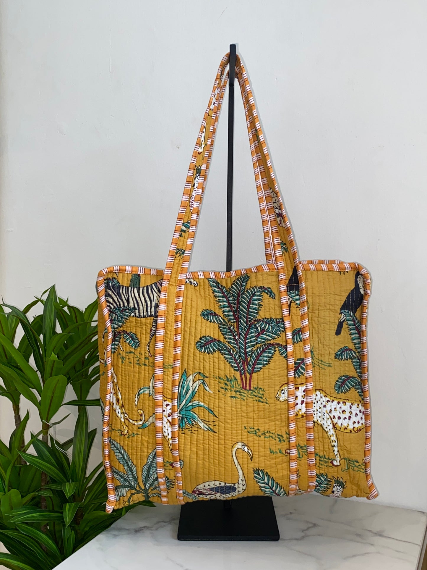 Cotton Fabric Tote w/ Zipper (Assorted)