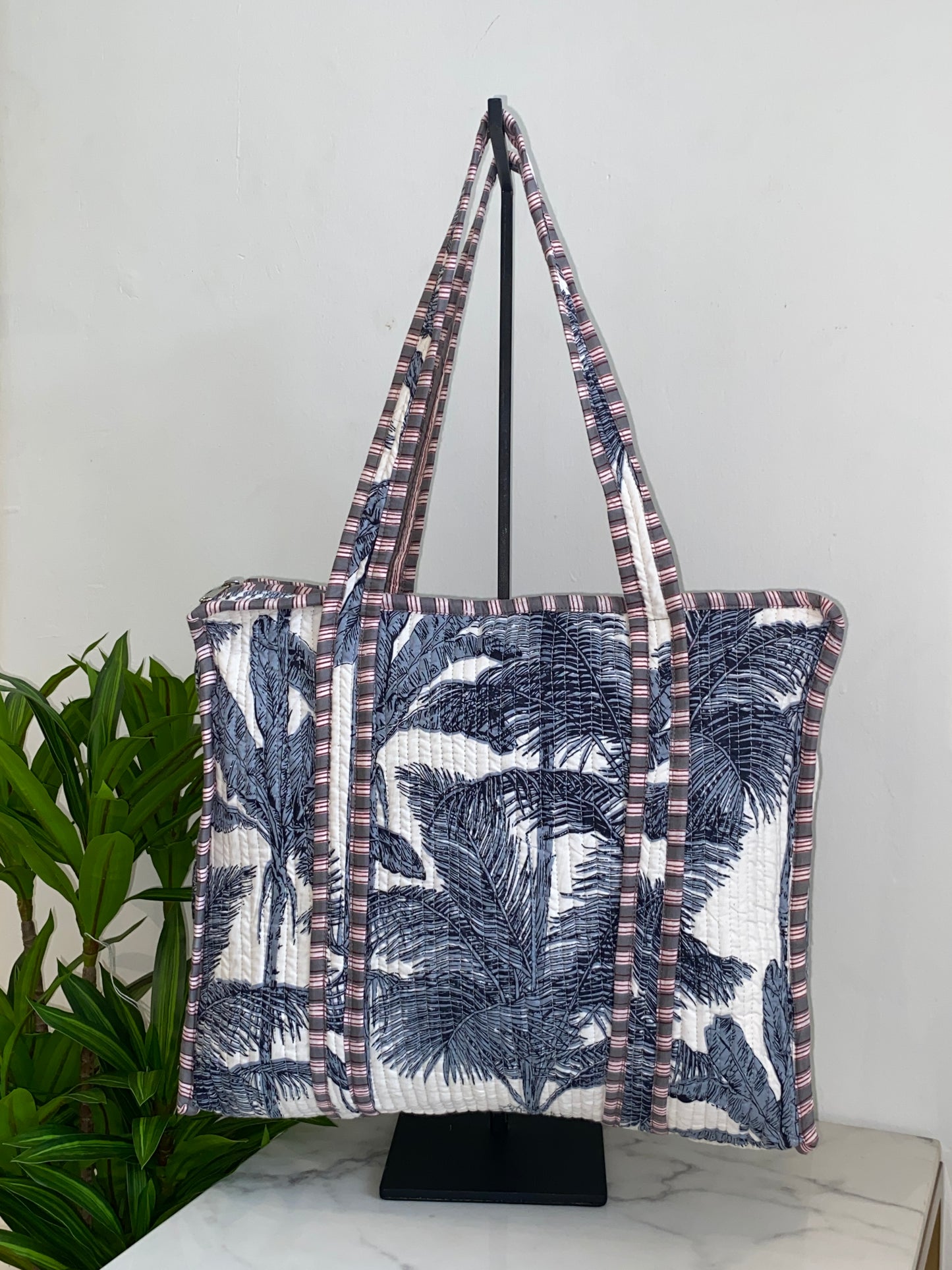 Cotton Fabric Tote w/ Zipper (Assorted)